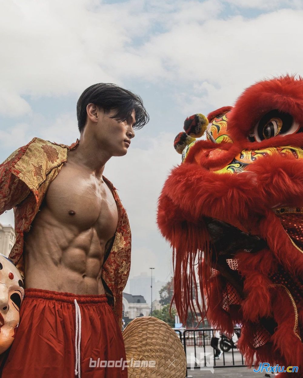 越南健身肌肉帅哥肌肉男模春节写真