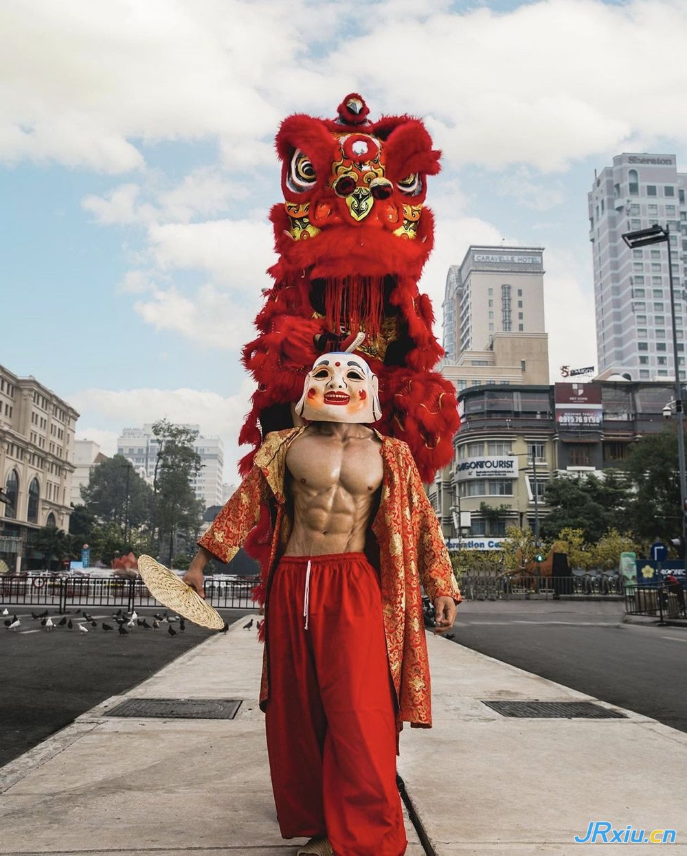 越南健身肌肉帅哥肌肉男模春节写真