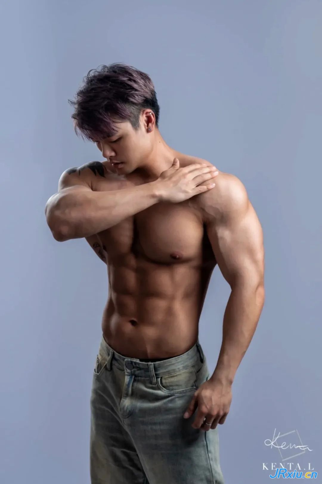 健身肌肉男模写真